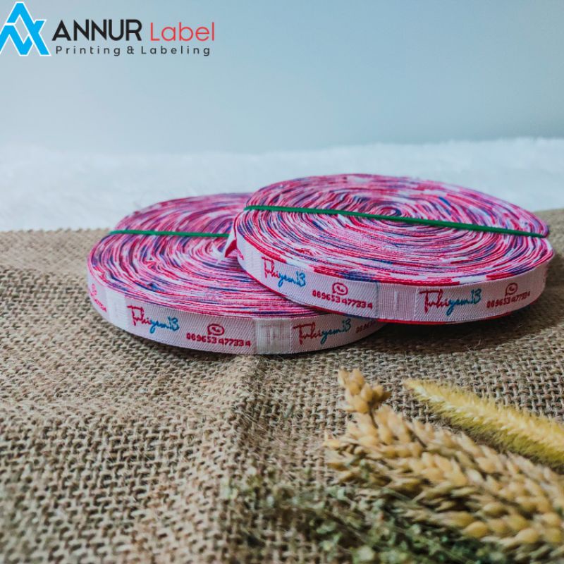 

(1,5x4cm) woven damask / label hijab / label krudung / label celana / label gamis / label hijab