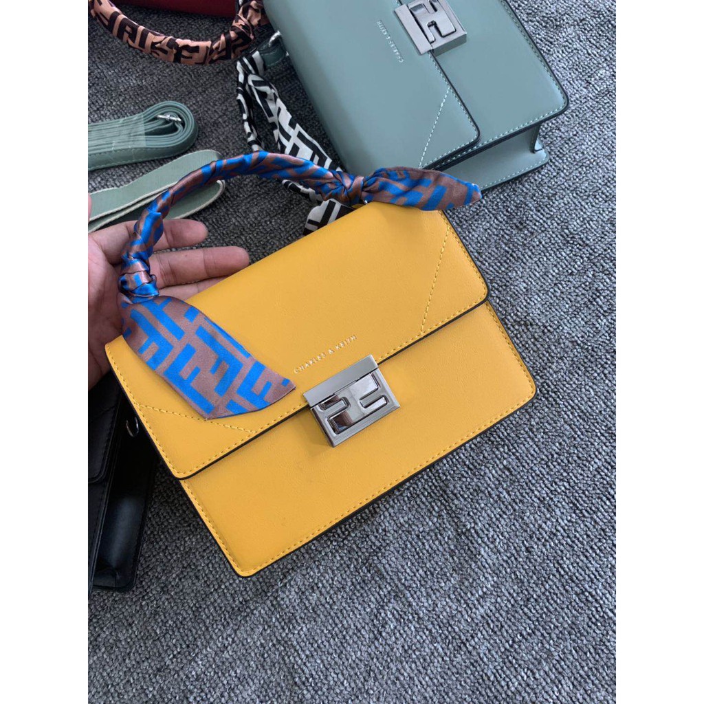 Tas Selempang Wanita Import 161780 (1 KG MUAT 2) LT1780