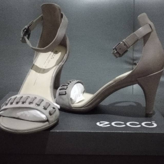 Sandal ecco