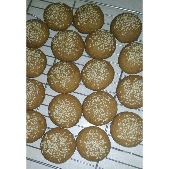 

Kamel Cake and Cookies Kue Gambang Khas Sukabumi