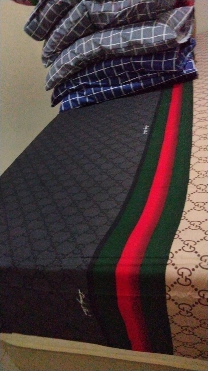 Sprei Lady Rose Bantal 4 (b4) Uk. King (180x200)cm Motif Gabungan 3