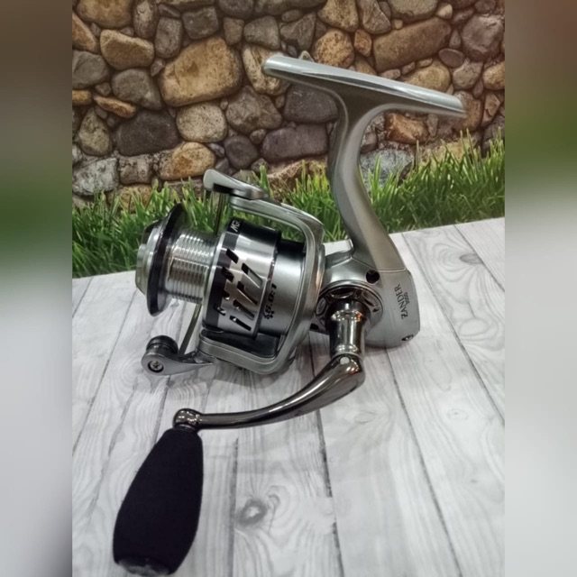 Reel Maguro Zander 3000