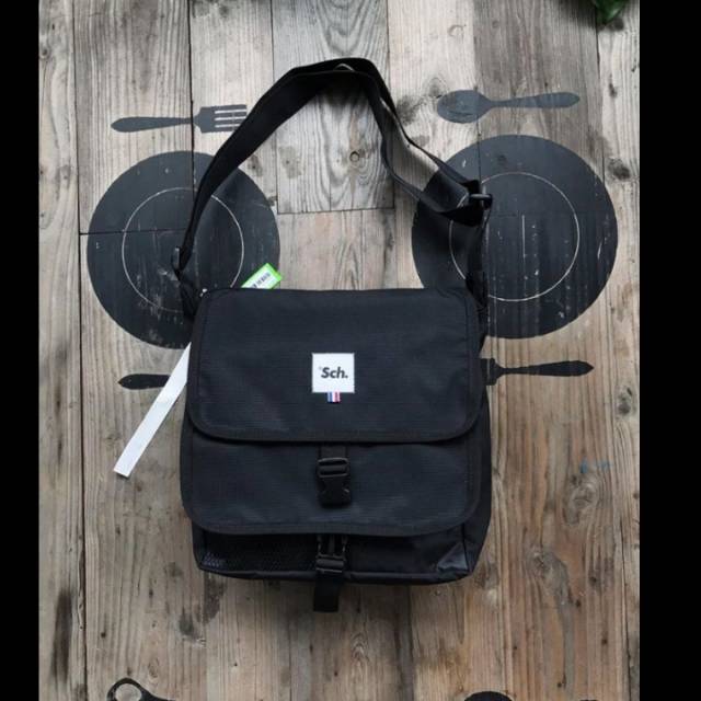 Tas slingbag rsch Hitam ORIGINAL