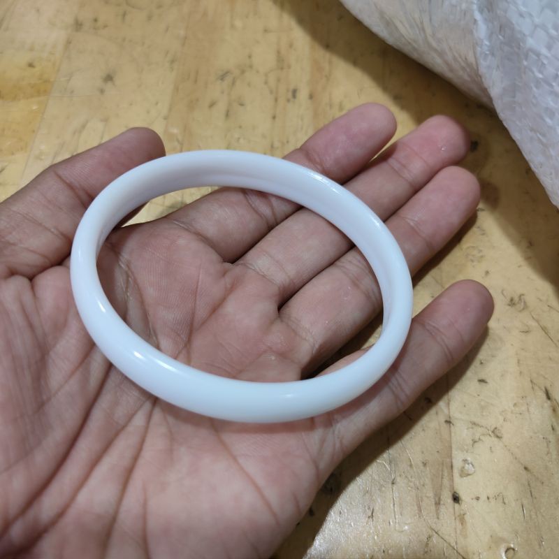 Gelang Aksesoris Tari Dayak Kalimantan