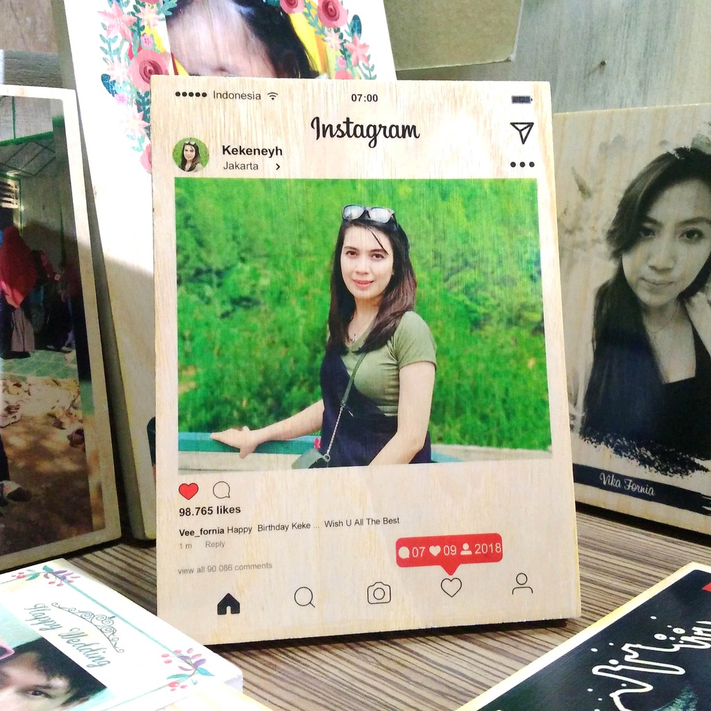 TREND FOTO SIZE 20x17cm FOTOKAYU KADO CUSTOM UNIK WISUDA ULANG