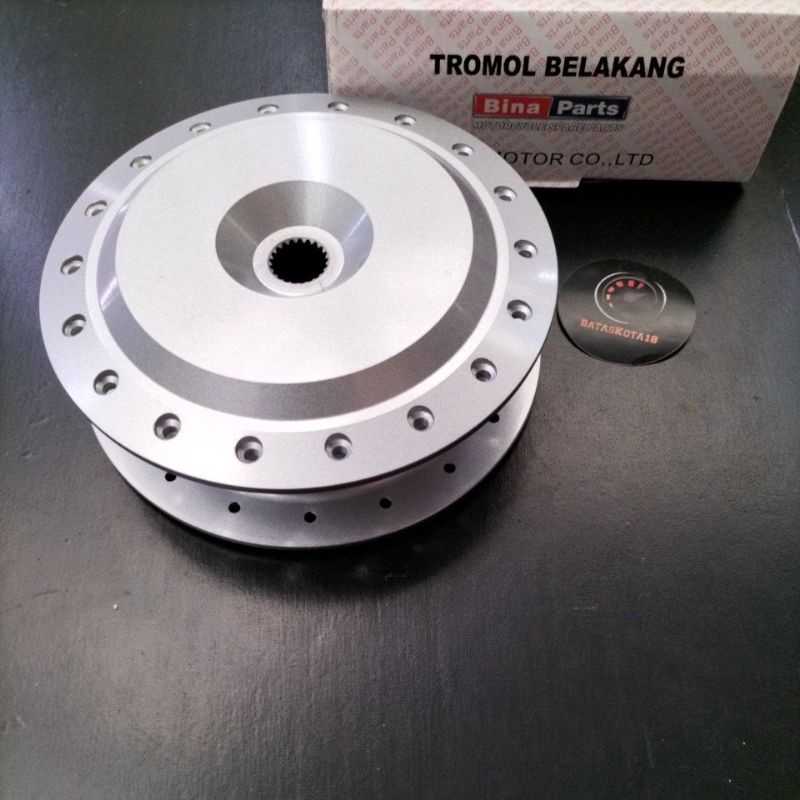 Tromol Belakang Vario Beat lama karburator binapart silver 21T