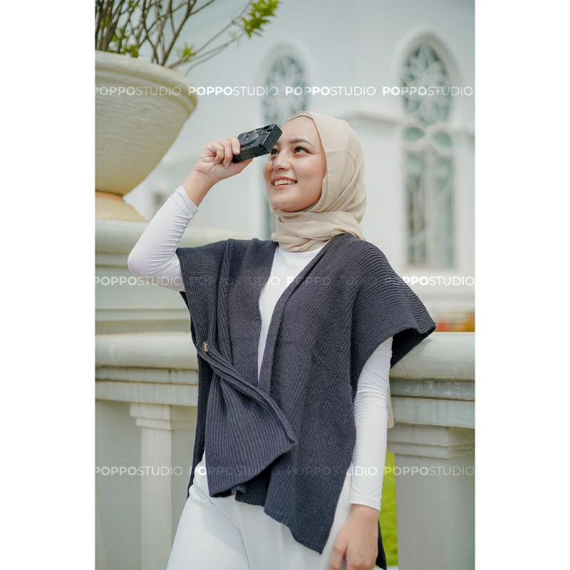 Camilla Batwing Cardigan Outer Rajut Wanita Poppy 7get tebal