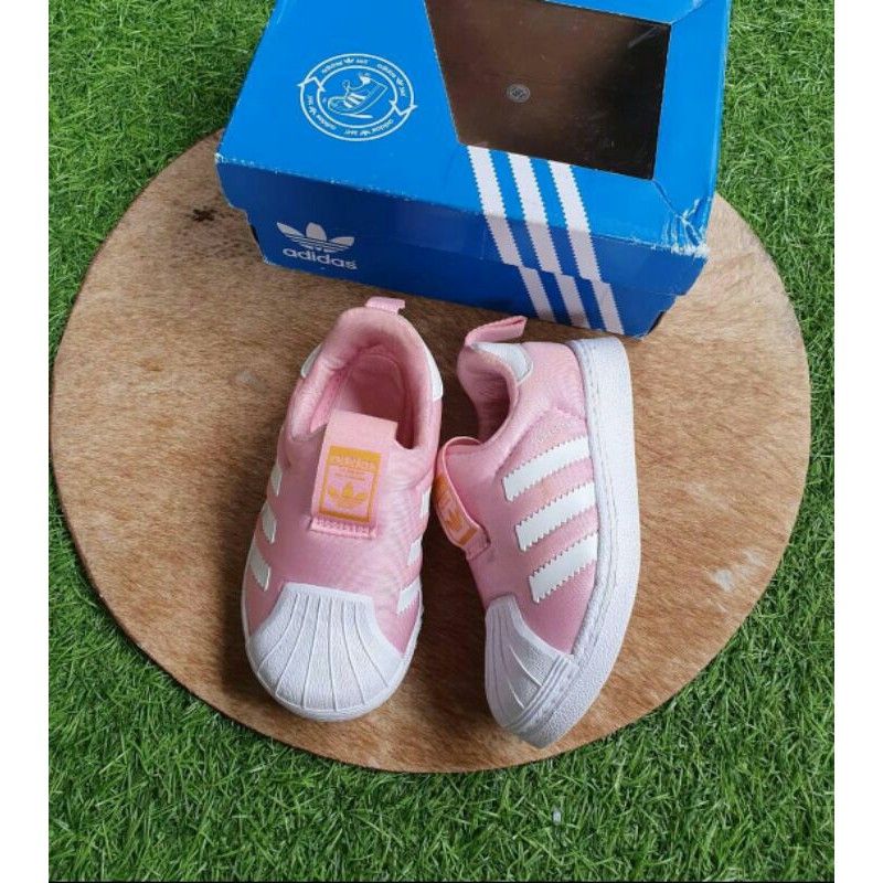Adidas/Sepatu Preloved/Adidas anak/Sepatu anak/PrePreloved Adidas/Sepatu anak