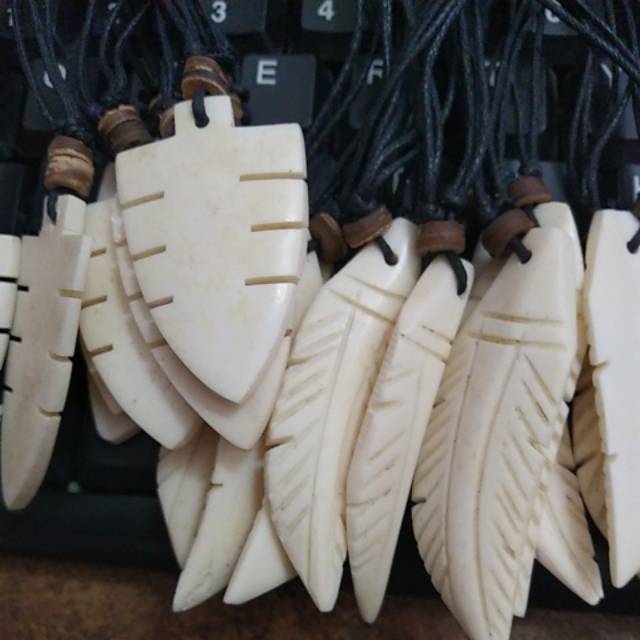 kalung tali pria tulang surfing board oleh oleh bali