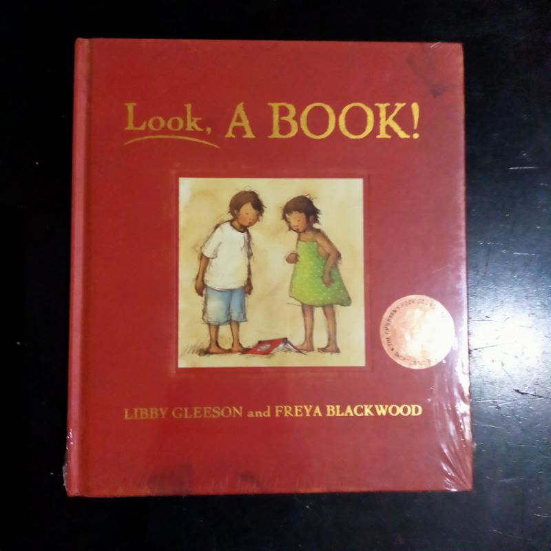 Look, A Book - Libby Gleeson & Freya Blackwood [Picture Story Book]