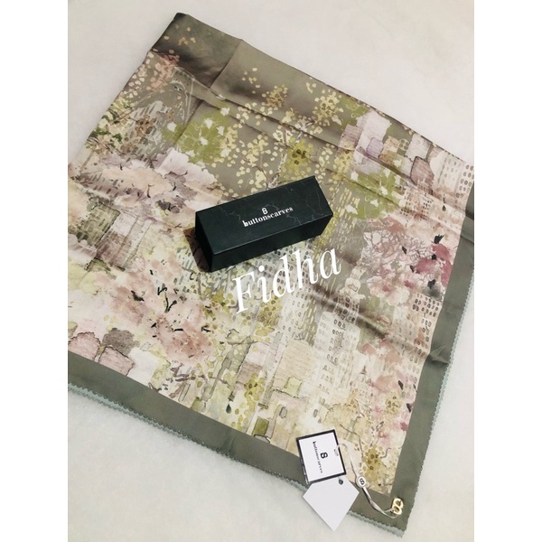 New york series 1 buttonscarves - Olive