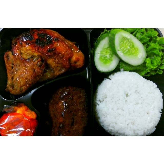 

Paket Nasi Box A Kedai Putu Rayi