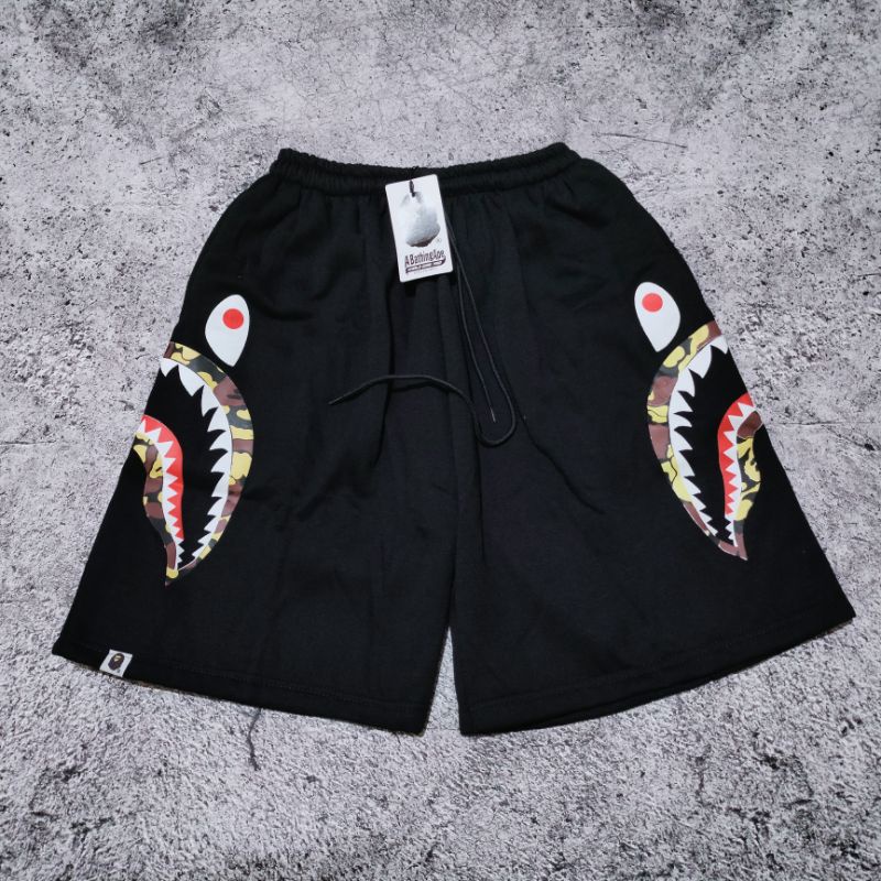 SHORT PANTS / CELANA PENDEK BAPE SHARK LOGO CAMO HITAM AUTHENTIC