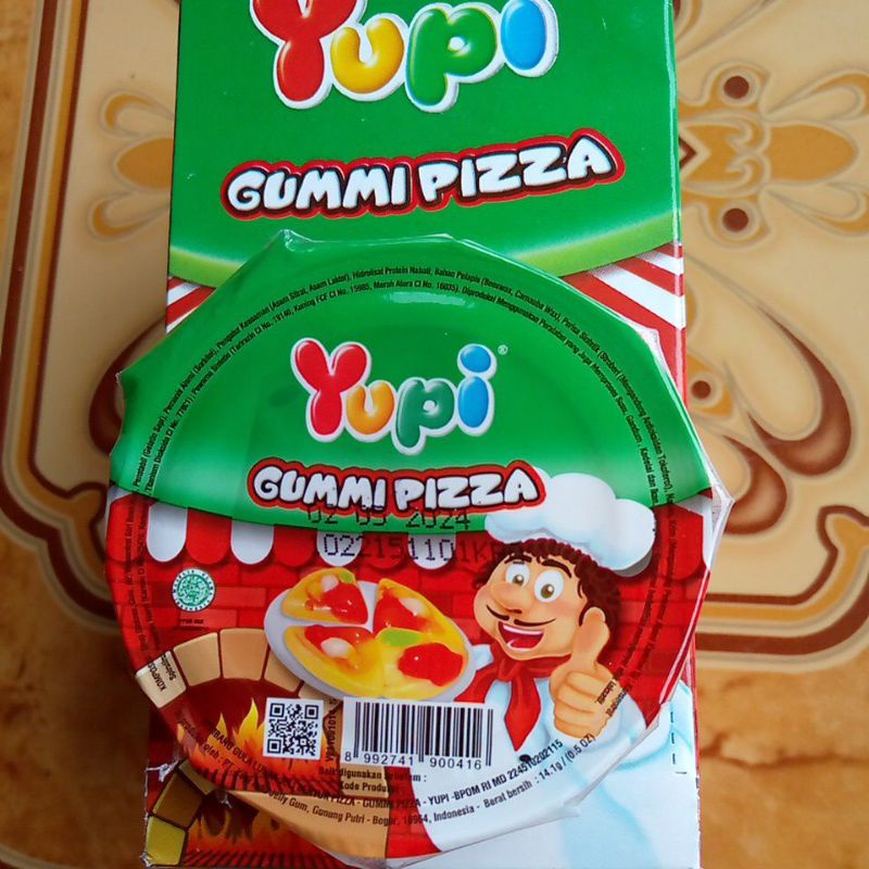 Yupi Pizza / Aquarium / Love Burger / Krunchy Choco Pie / Sweet Heart / Fruit Cocktail 15gr / CDZ / Puzzle Medal / Zugi Zagi Zug / School Of Fish / Waffle Sandwich / Yupi Gummi Gummy Gumi Piza Permen Jelly