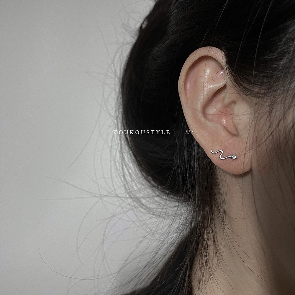 Anting Tulang Ular Mini Bahan 925 Silver Gaya Korea