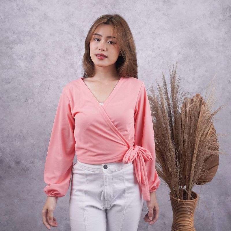 Loly Top Atasan Wanita Crop top
