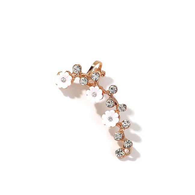 LRC Anting tusuk Fashion Golden Flower Diamond Geometric Ear Clip D76907
