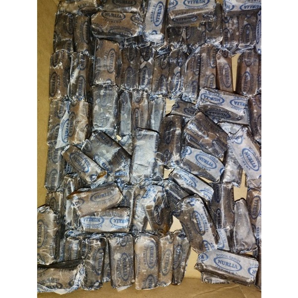

dodol garut kemasan kertas 500gram-dodol manis kenyal legit-dodol khas garut