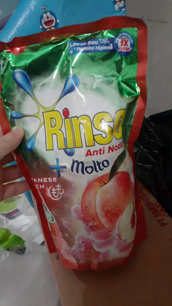 Rinso Molto Japanese Peach Liquid 750ml