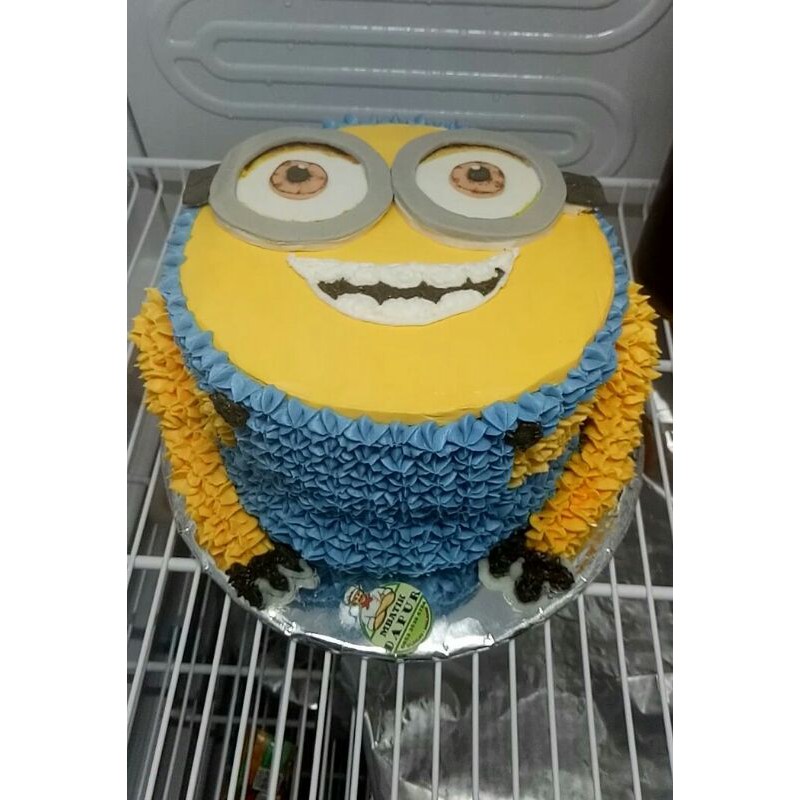 

kue tart ultah ulang tahun custom karakter minion kota malang