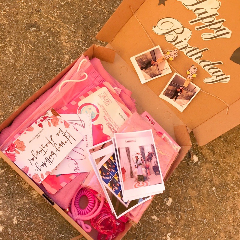 

Gift Box Barru || Guft box makassar Hampers murah