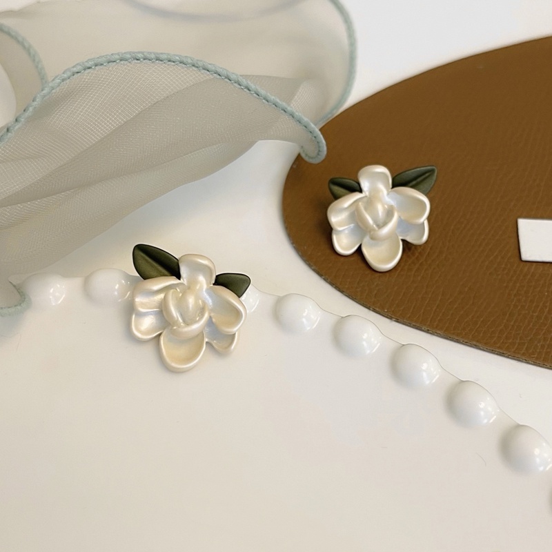 Anting Bunga Camellia Untuk Aksesoris
