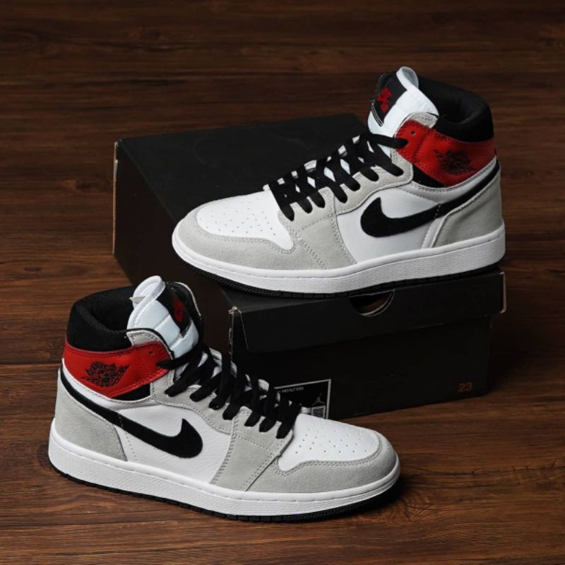 Jordan 1 Retro High Light Smoke Grey