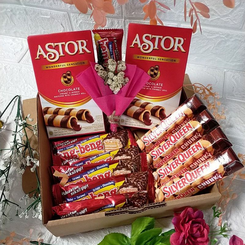 

Hampers Ultah Kado Ulang Tahun Hampers Wisuda Kado Wisuda Gift Box Hadiah Ultah Hampers anniversary Kado Ultah Hadiah Wisuda Kado Tipe Snacks