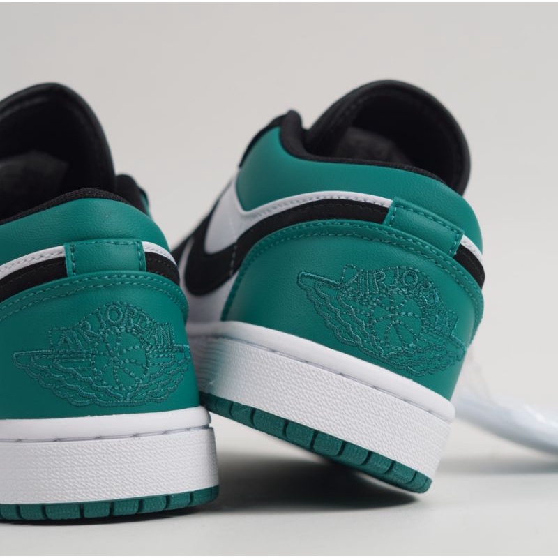 Sepatu Nike Air Jordan 1 Low Mustic Green