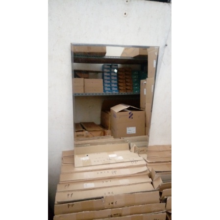 CERMIN KOTAK POLOS 36x76