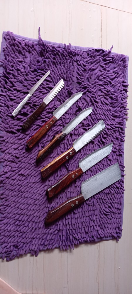 Pisau Set Paket Hemat 5 Pisau + 1 Talenan /pisau Dapur /pisau Dapur ( 5 Pisau + 1 Talenan Kayu )