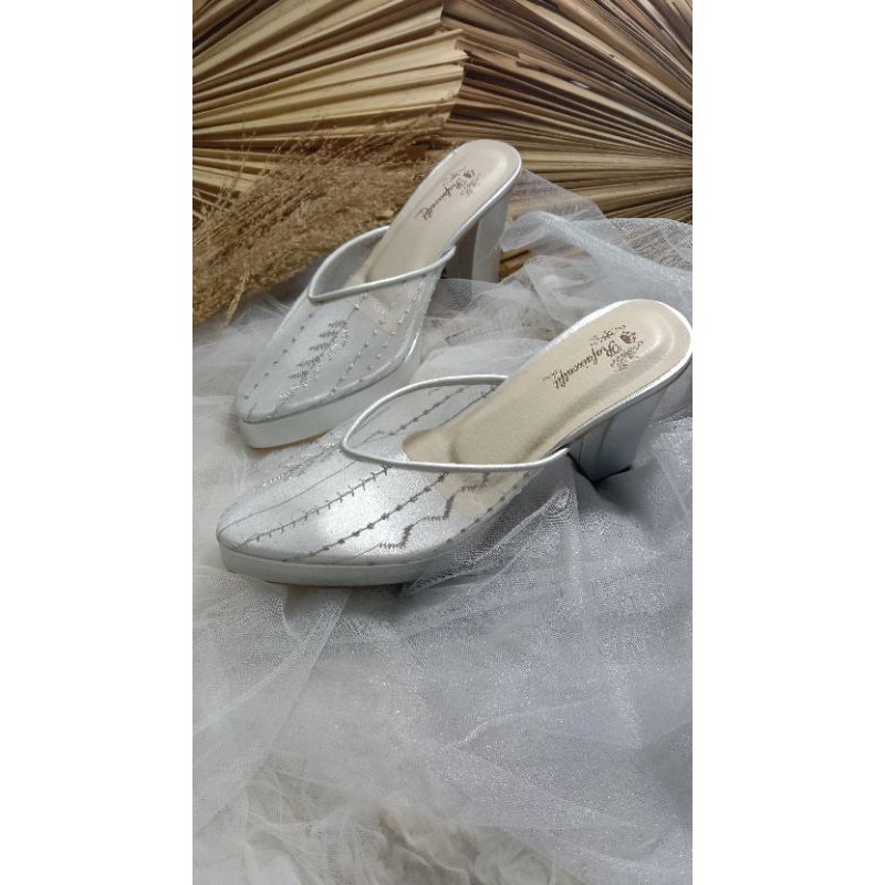 sepatu wanita adella silver 9cm hak bahan