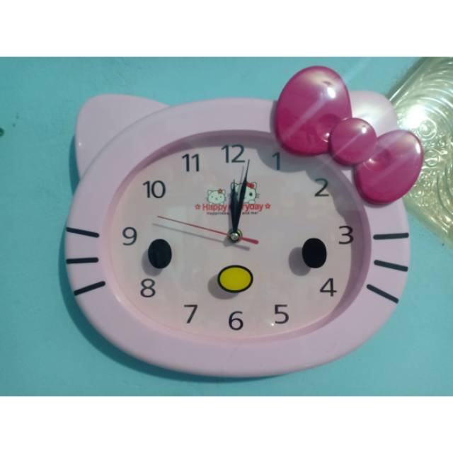 Jam dinding kepala hellokitty