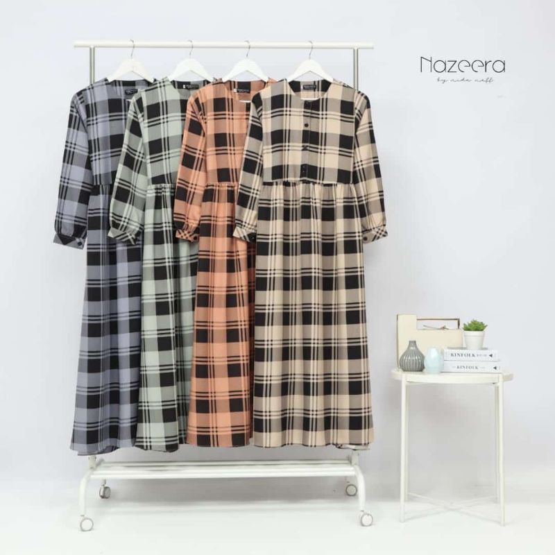Gamis Shakila Motif Plaid