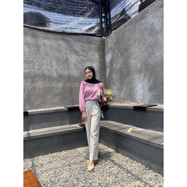 KYRA BLOUSE BY VITAFA ID