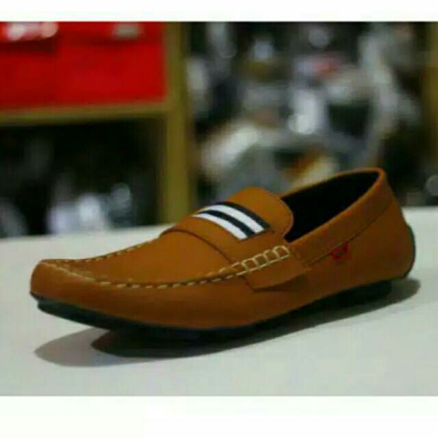 Promoo !!!! Sepatu slip on pria kickers casual slop formal kerja kantor kulit asli santai kuliah