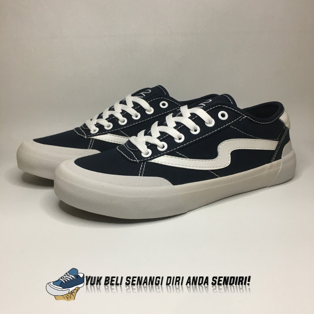 PATROBAS IVAN LOW "NAVY"
