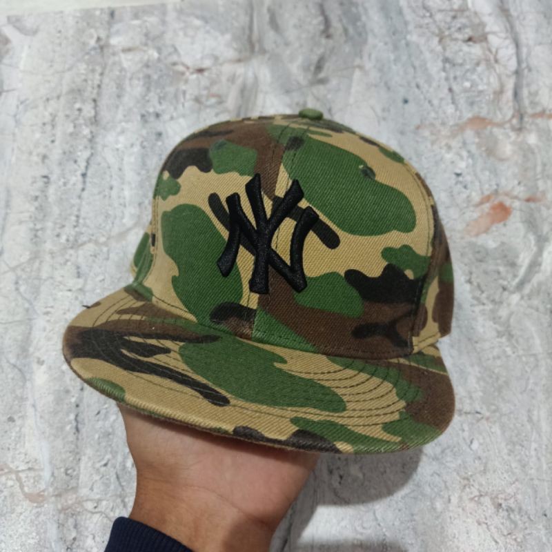 Topi Snapback NY Army Import Quality