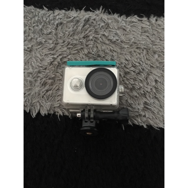 PRELOVED KAMERA XIAOMI YI