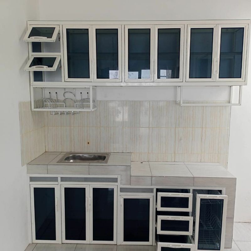 kitchen set aluminium kombinasi kaca
