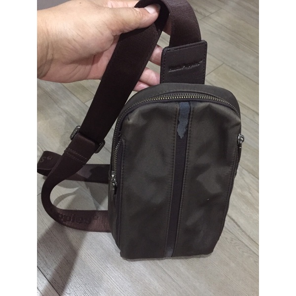 HUSH PUPPIES BAG COWOK PRELOVED WAISTBAG COWO PRELOVED ORIGINAL STORE YA