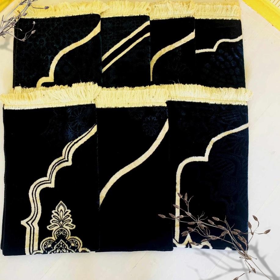 Sajadah Turki Hitam Premium,Sajadah Premium Tebal Motif Bunga