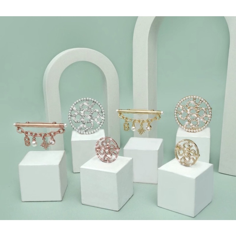 Bros Buttonscarves x RiaMiranda