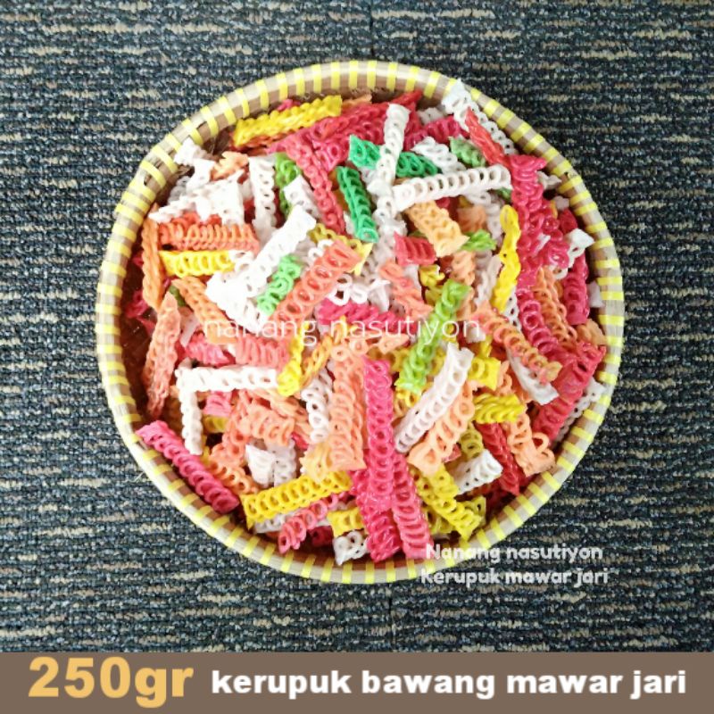 

krupuk kerupuk bawang mawar jari mentah netto 250gram