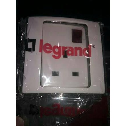 Legrand 28114 Stop Kontak Ac