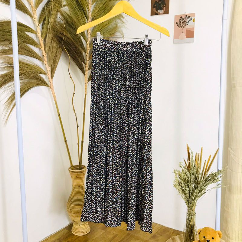 ROK PLISKET BUNGA DAISY / ROK PLISKET PREMIUM / ROK WANITA-lesia hitam