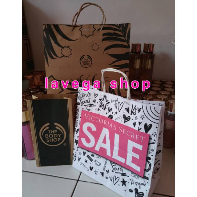 

paper bag the body shop original