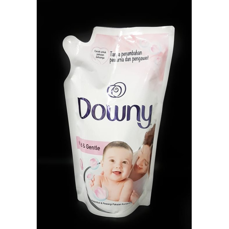 DOWNY SOFTENER PELEMBUT PEWANGI PAKAIAN BAYI DOWNY MILD AND GENTLE 720 ML