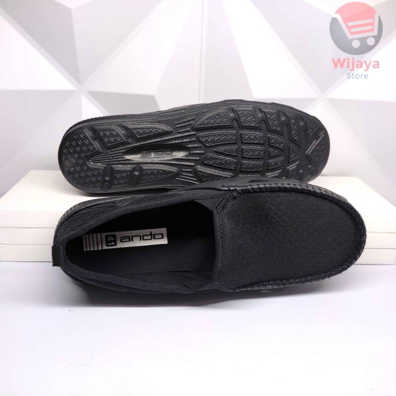 Sepatu Slip On Pria ANDO Kualitas Terbaik untuk Kebutuhan Sehari-hari BEST ROCKFIRE MONREAL