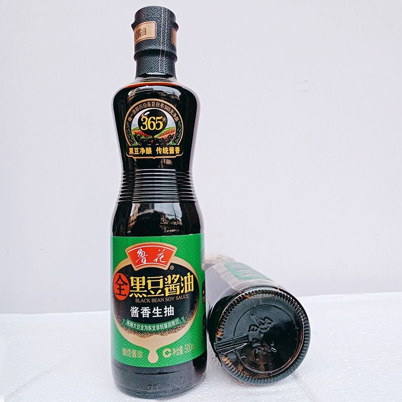 

Lu Hua blackbean Soy Sauce/Kecap Tausi 鲁花黑豆酱油